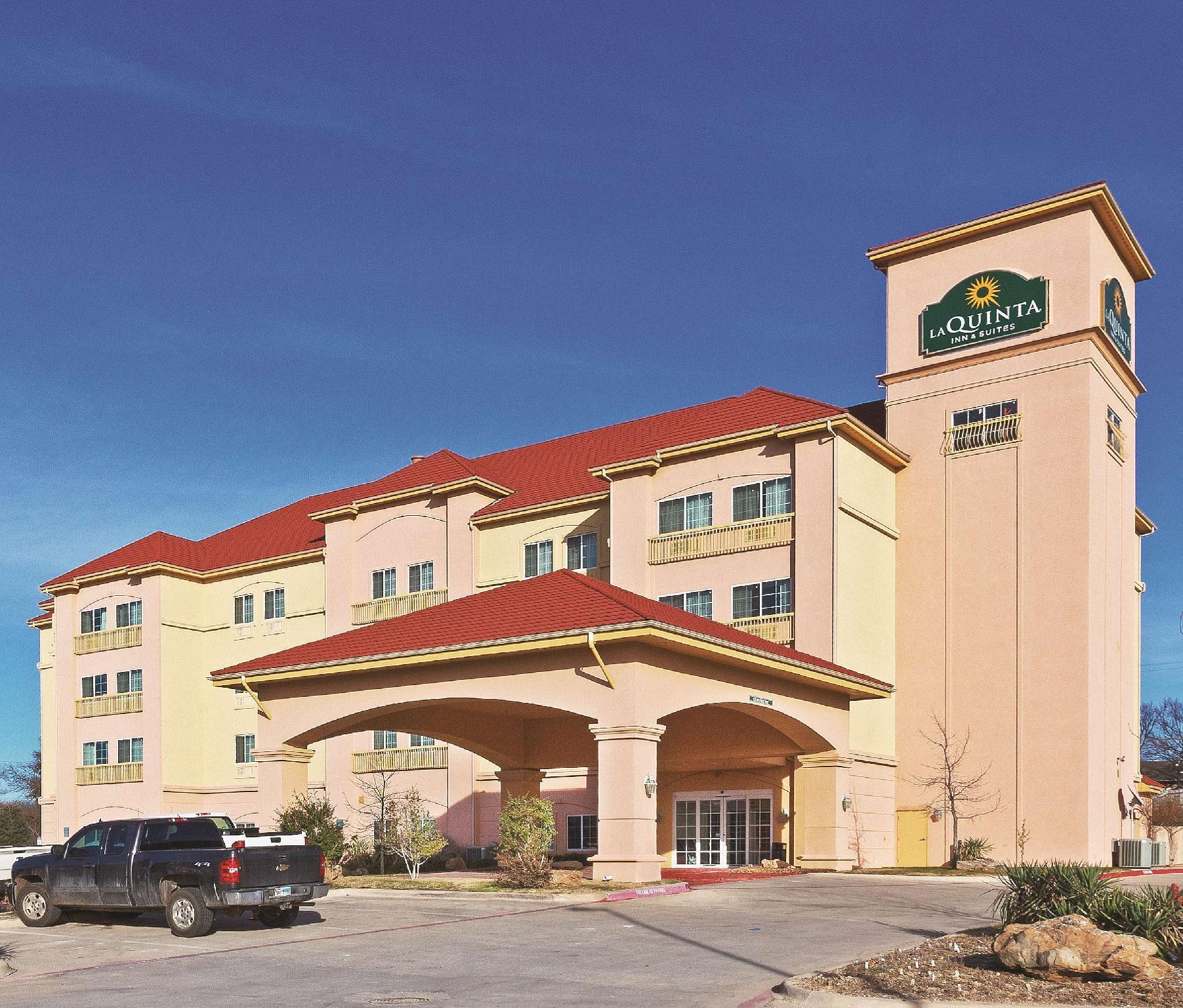 La Quinta By Wyndham Decatur Hotel Exterior photo