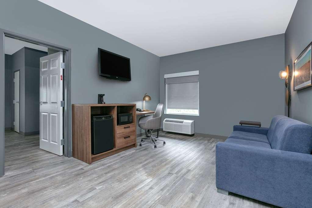 La Quinta By Wyndham Decatur Hotel Room photo