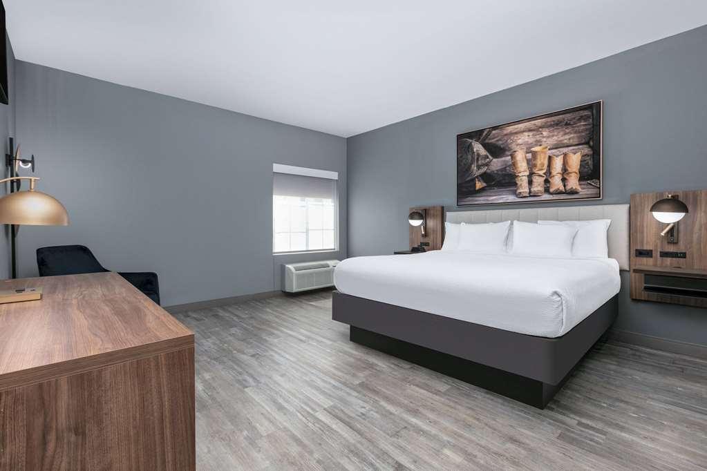 La Quinta By Wyndham Decatur Hotel Room photo