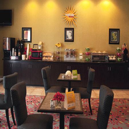 La Quinta By Wyndham Decatur Hotel Restaurant photo
